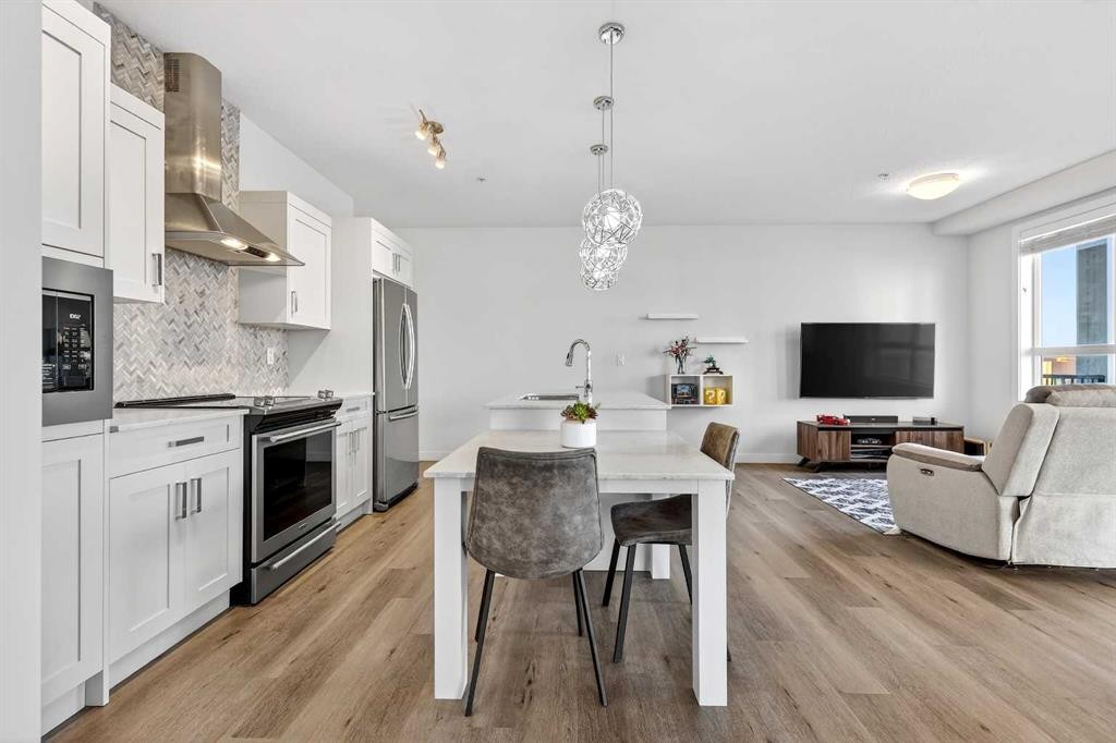 218-30 Walgrove Walk Se, Calgary, AB - Indoor