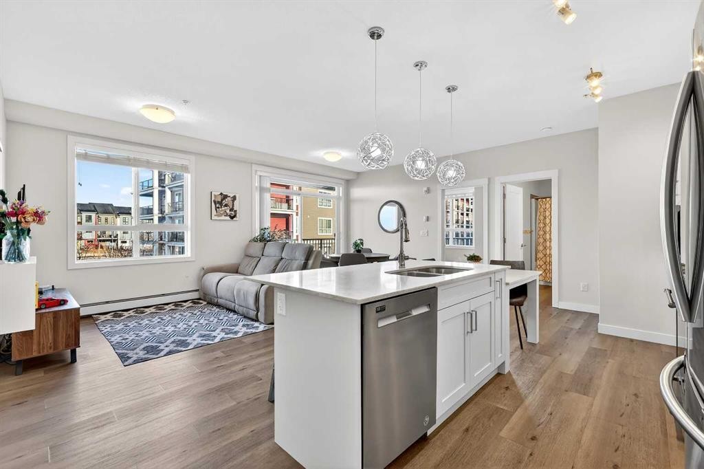 218-30 Walgrove Walk Se, Calgary, AB - Indoor Photo Showing Kitchen