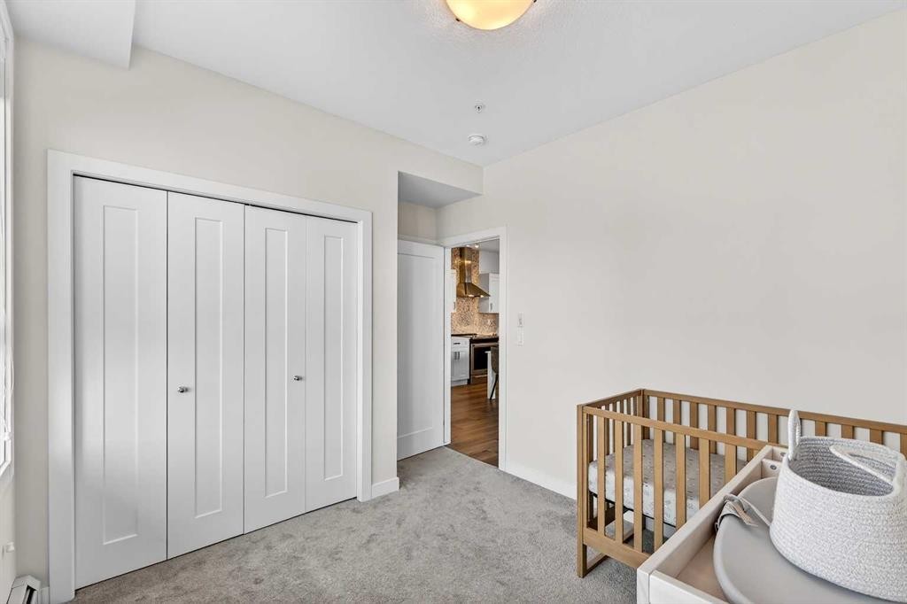 218-30 Walgrove Walk Se, Calgary, AB - Indoor Photo Showing Bedroom