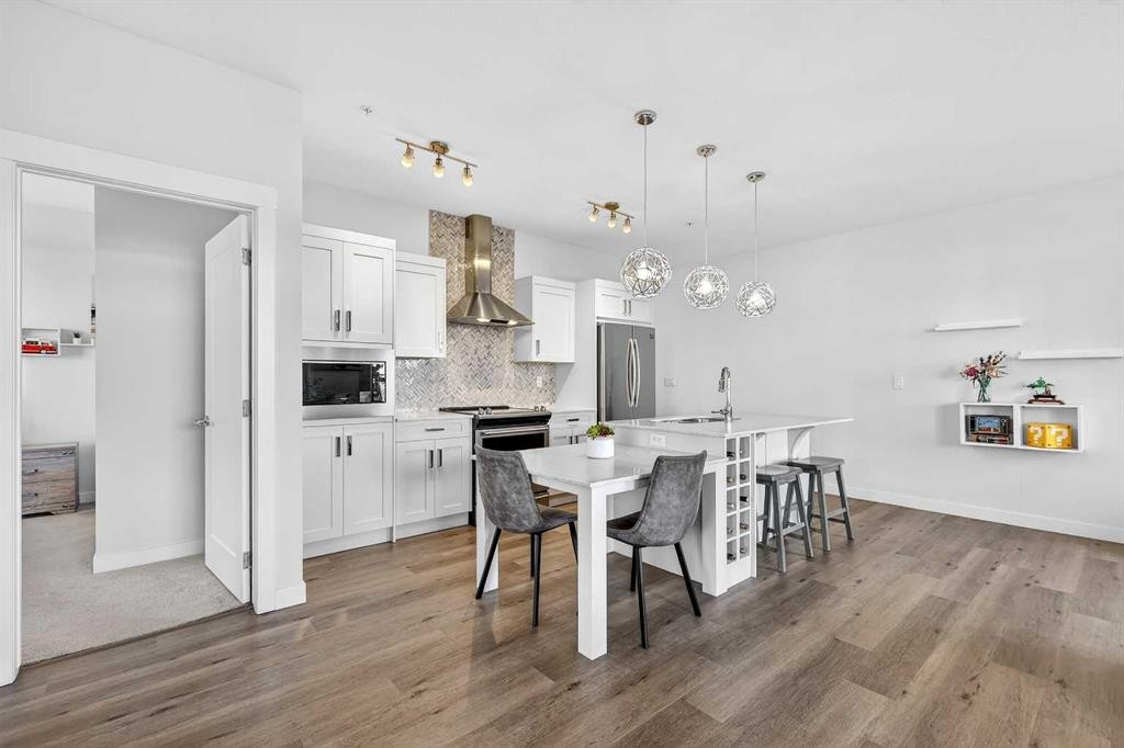 218-30 Walgrove Walk Se, Calgary, AB - Indoor