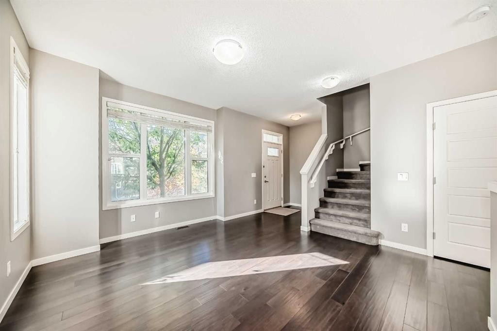 238 Panatella Nw, Calgary, AB - Indoor Photo Showing Other Room