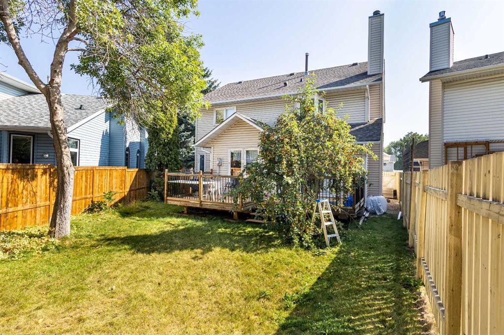 132 Scenic Cove Circle Nw, Calgary, AB - Outdoor