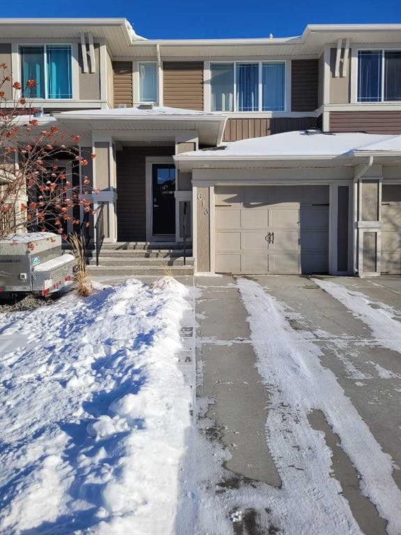 613 Hillcrest Road Sw, Airdrie, AB - Outdoor With Facade