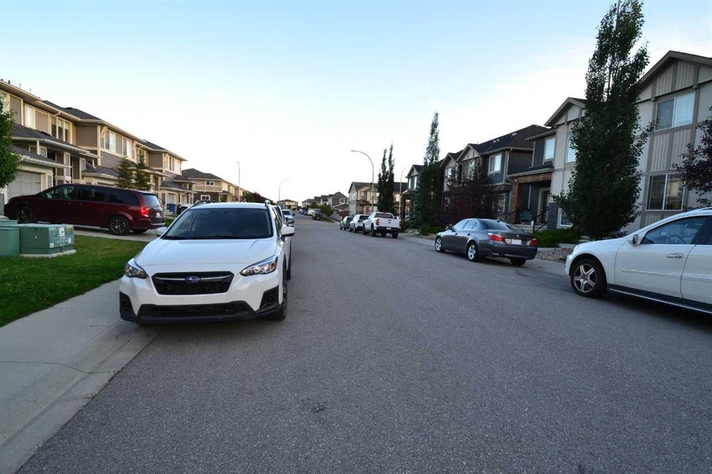 613 Hillcrest Road Sw, Airdrie, AB - Outdoor