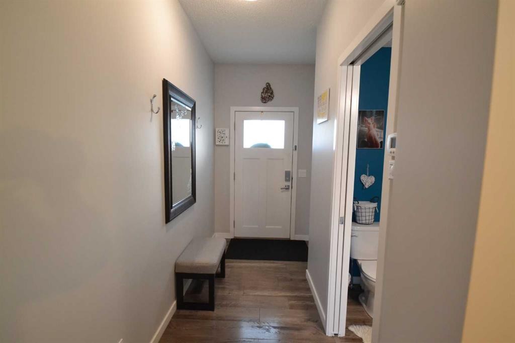 613 Hillcrest Road Sw, Airdrie, AB - Indoor Photo Showing Other Room