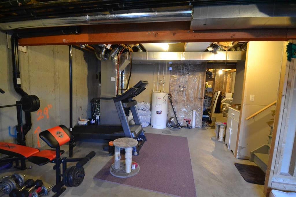 613 Hillcrest Road Sw, Airdrie, AB - Indoor Photo Showing Basement