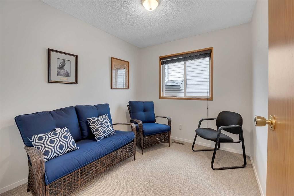 192 Rivercrest Close Se, Calgary, AB - Indoor