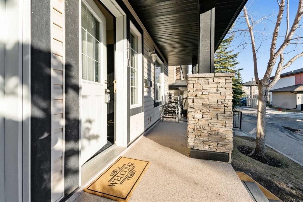 110 Eversyde Common Sw, Calgary, AB - Outdoor