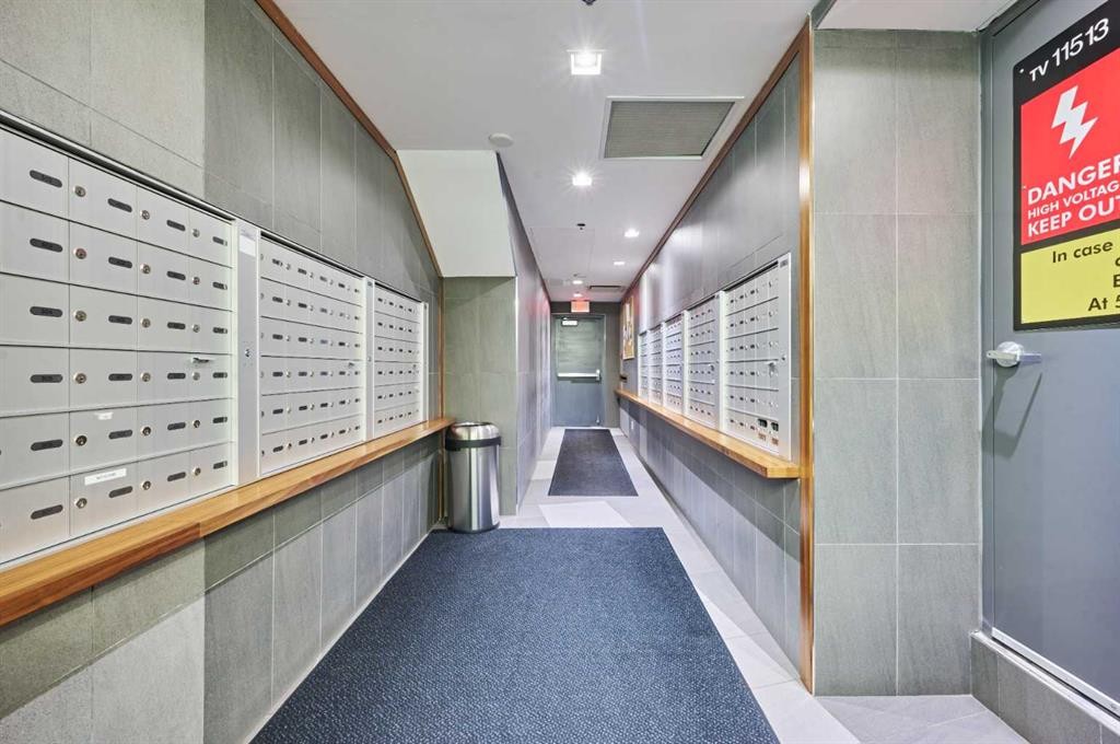 2408-1010 6 Street Sw, Calgary, AB - Indoor Photo Showing Other Room