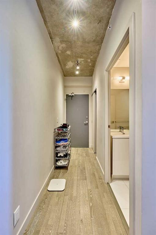 2408-1010 6 Street Sw, Calgary, AB - Indoor Photo Showing Other Room