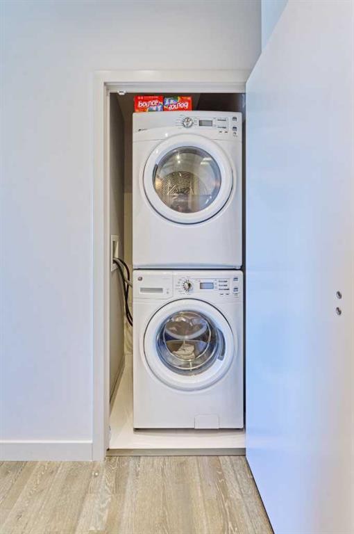 2408-1010 6 Street Sw, Calgary, AB - Indoor Photo Showing Laundry Room