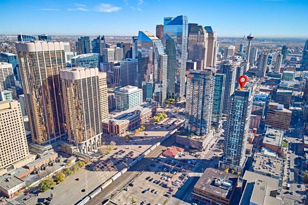 2408-1010 6 Street Sw, Calgary, AB - Outdoor With View