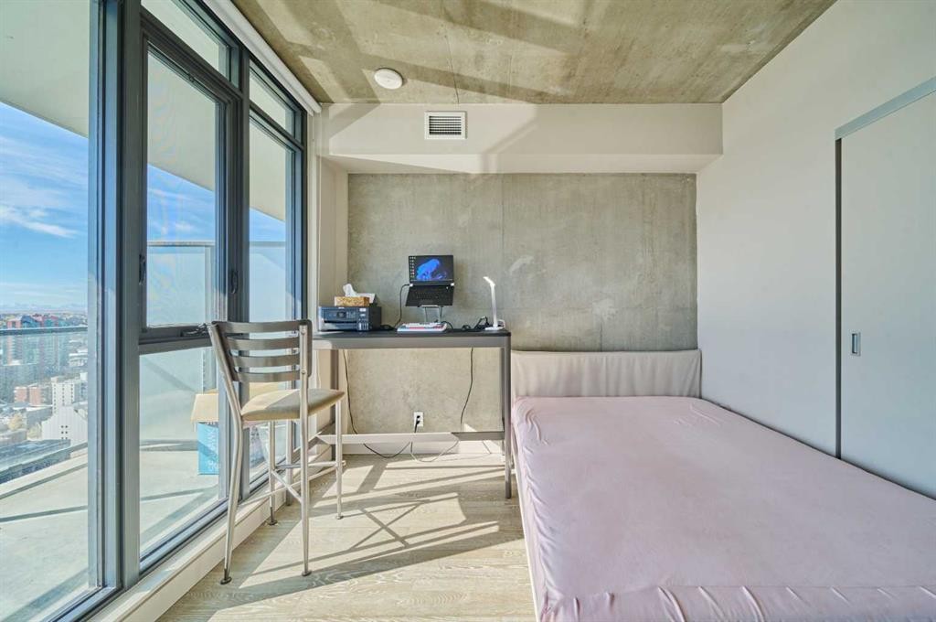 2408-1010 6 Street Sw, Calgary, AB - Indoor Photo Showing Other Room