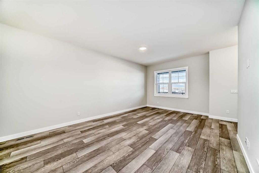 241 Bridgeport Gate, Chestermere, AB - Indoor Photo Showing Other Room