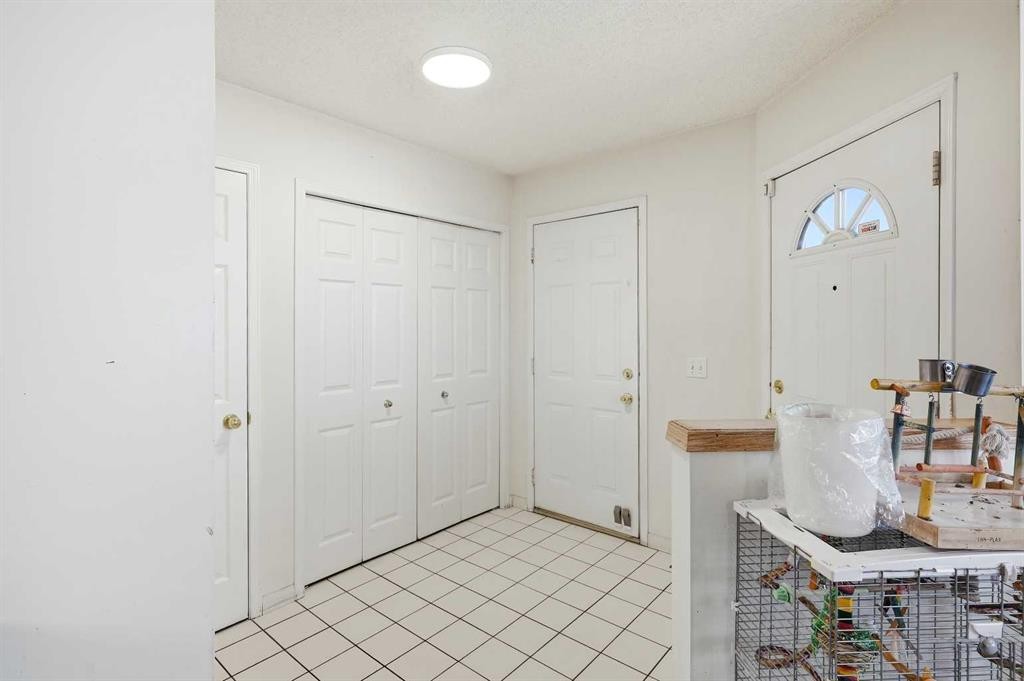 507 Citadel Heights Nw, Calgary, AB