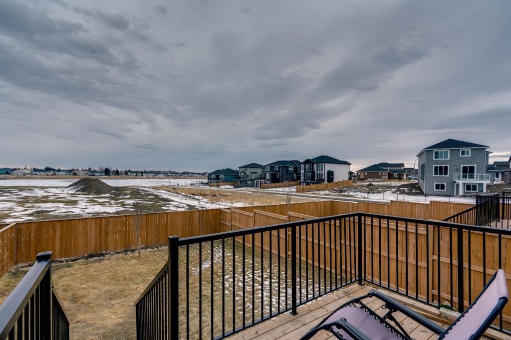 1222 Westmount Drive, Strathmore, AB - Outdoor