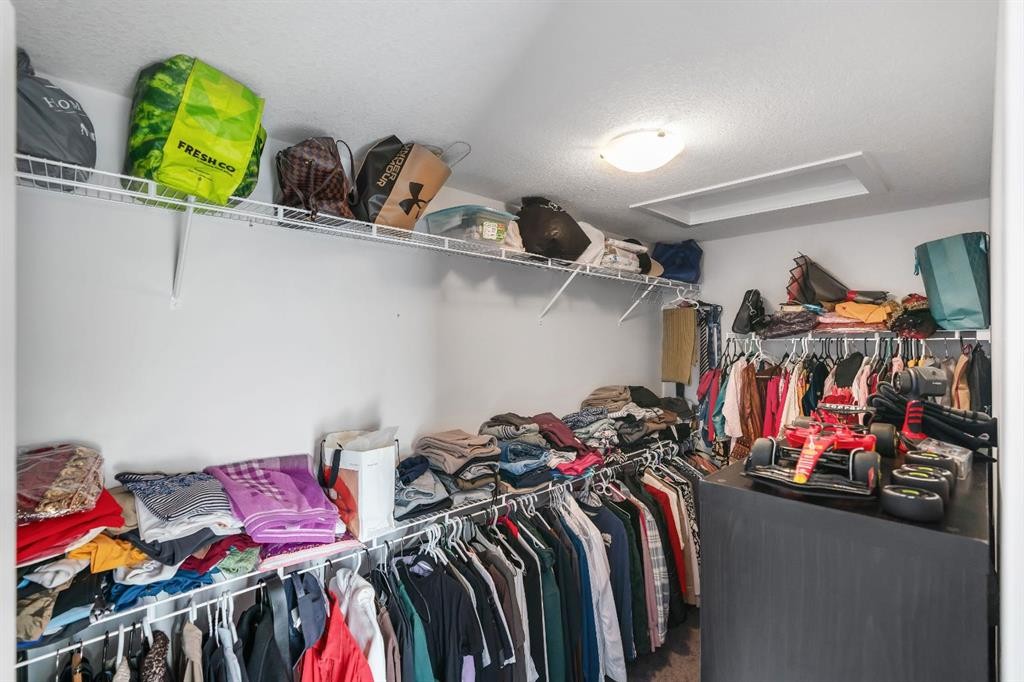 4 Southwinds Gate Sw, Airdrie, AB - Indoor With Storage