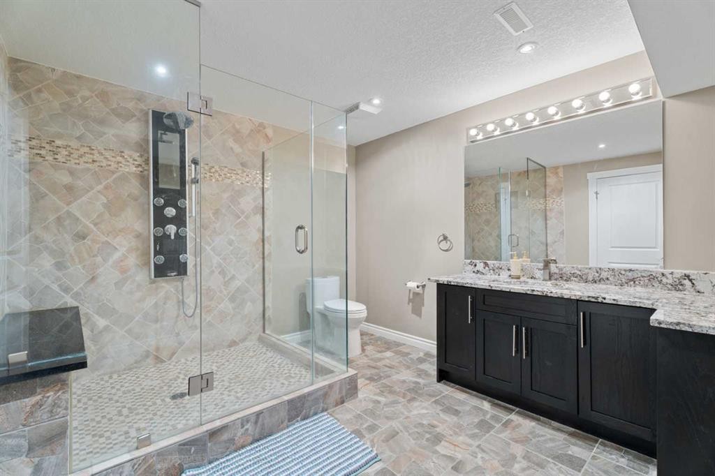 113 Aspen Stone Place Sw, Calgary, AB - Indoor Photo Showing Bathroom