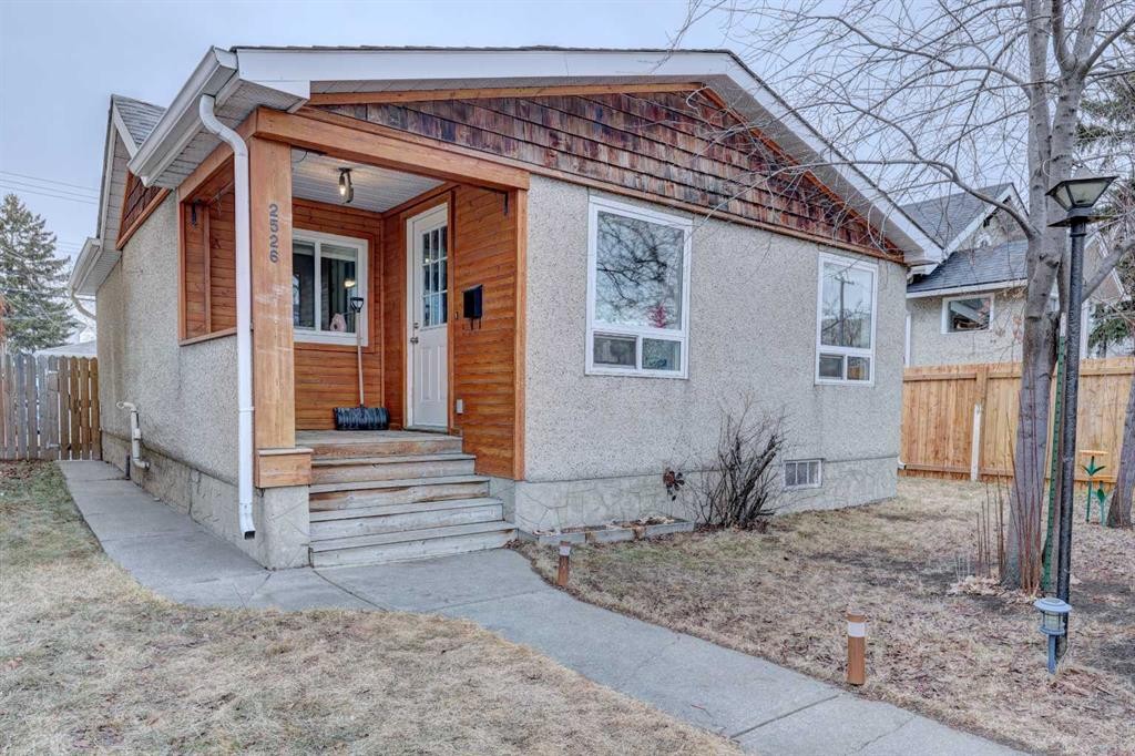 2526 16 Street Se, Calgary, AB - Outdoor