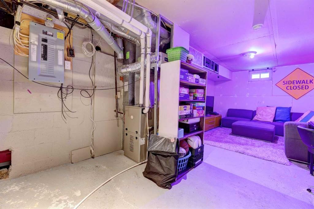 2526 16 Street Se, Calgary, AB - Indoor