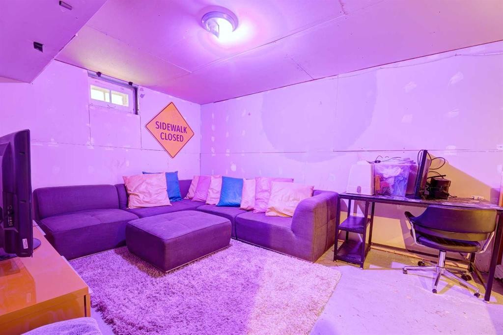 2526 16 Street Se, Calgary, AB -