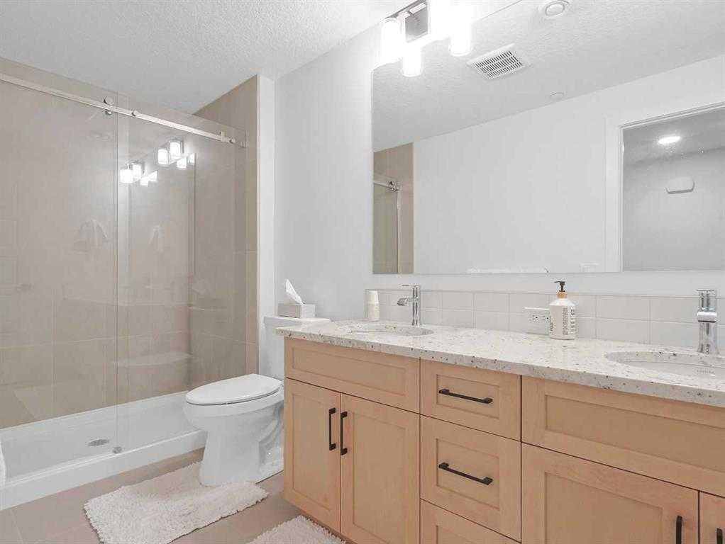 110 Sunstone Way, Balzac, AB - Indoor Photo Showing Bathroom