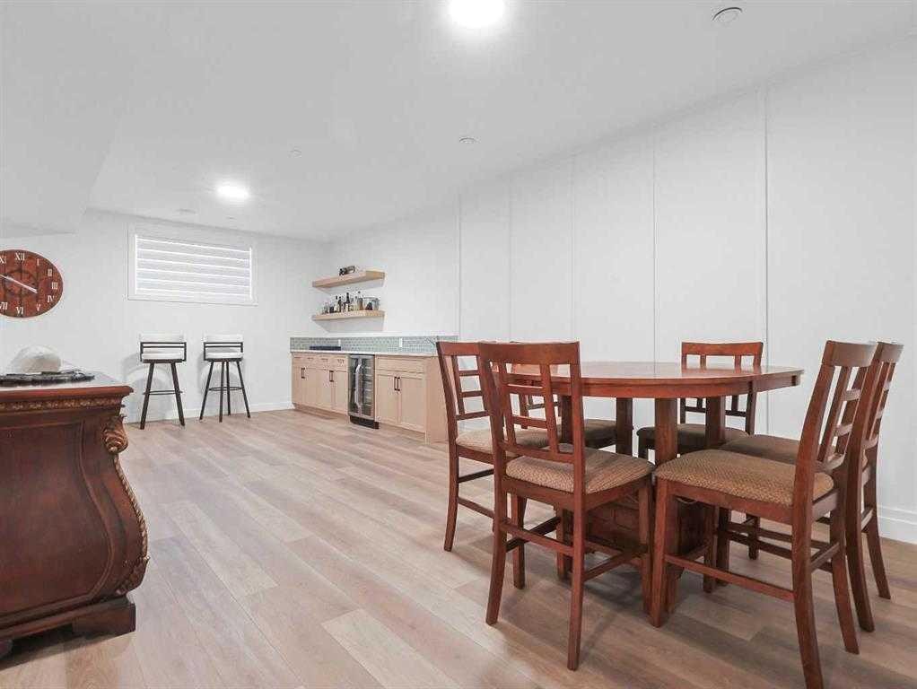 110 Sunstone Way, Balzac, AB - Indoor Photo Showing Dining Room