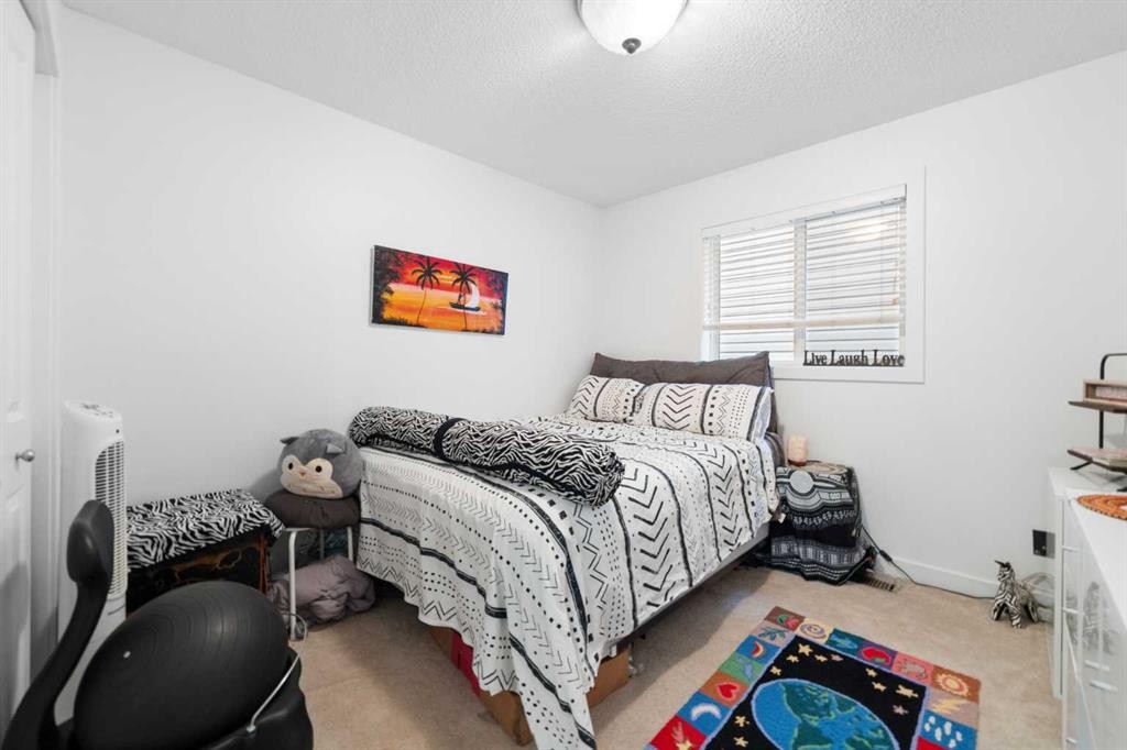 46 Autumn Circle Se, Calgary, AB - Indoor Photo Showing Bedroom