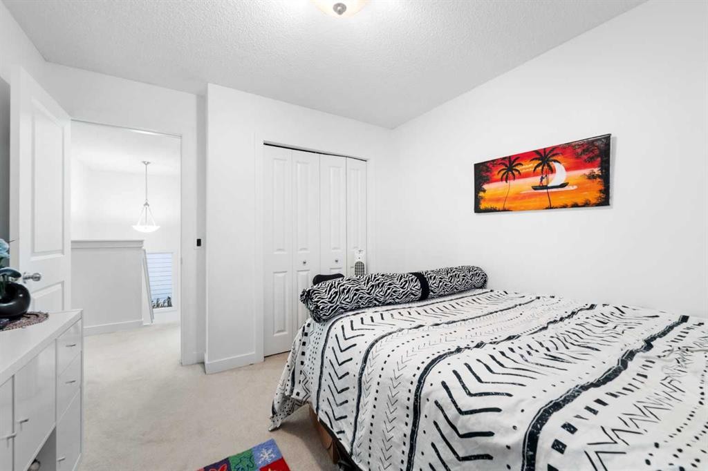 46 Autumn Circle Se, Calgary, AB - Indoor Photo Showing Bedroom