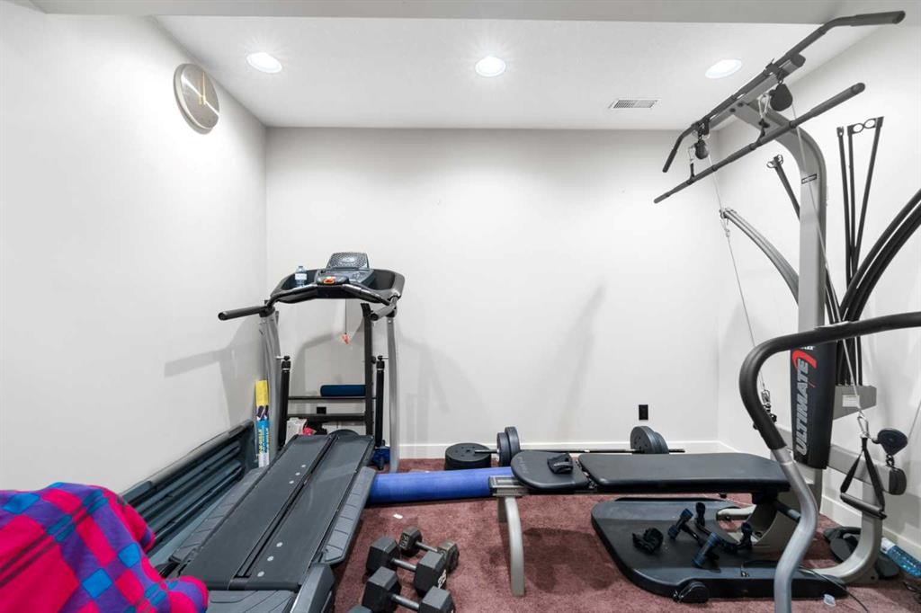 46 Autumn Circle Se, Calgary, AB - Indoor Photo Showing Gym Room