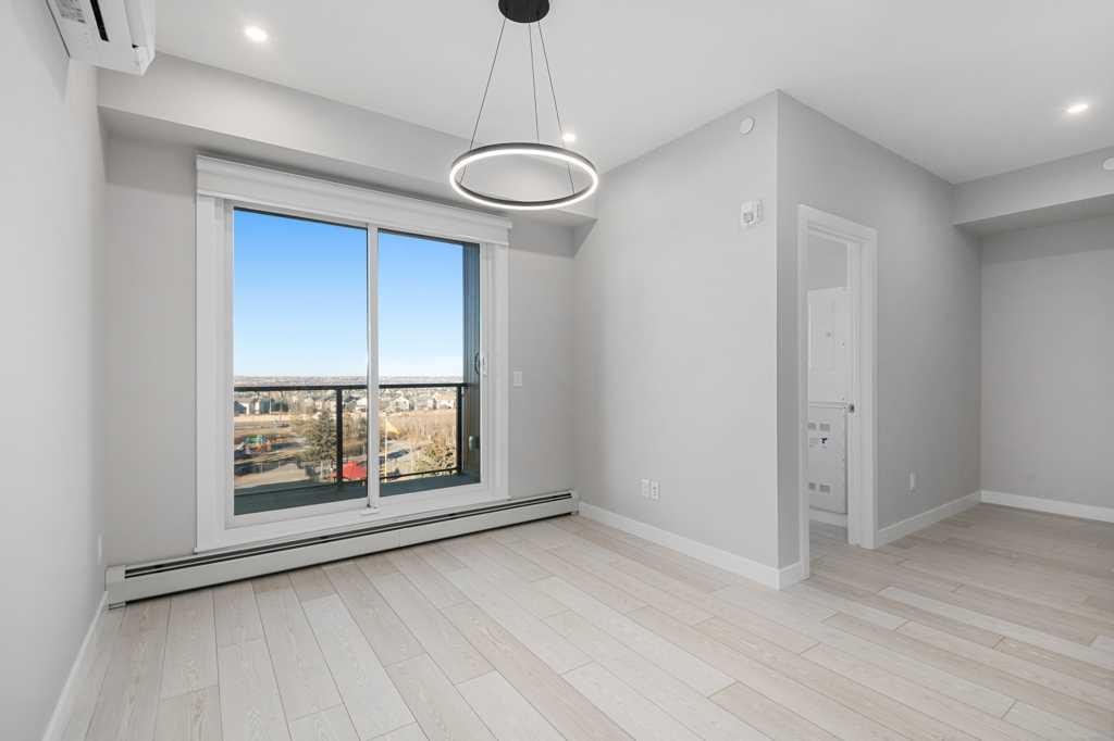 612-8230 Broadcast Avenue, Calgary, AB - Indoor Photo Showing Other Room