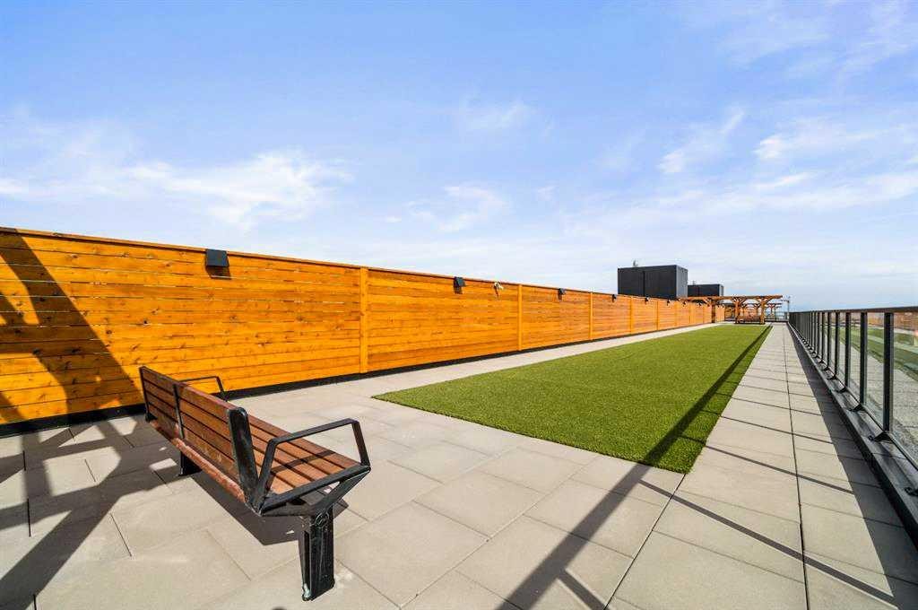 612-8230 Broadcast Avenue, Calgary, AB - Outdoor