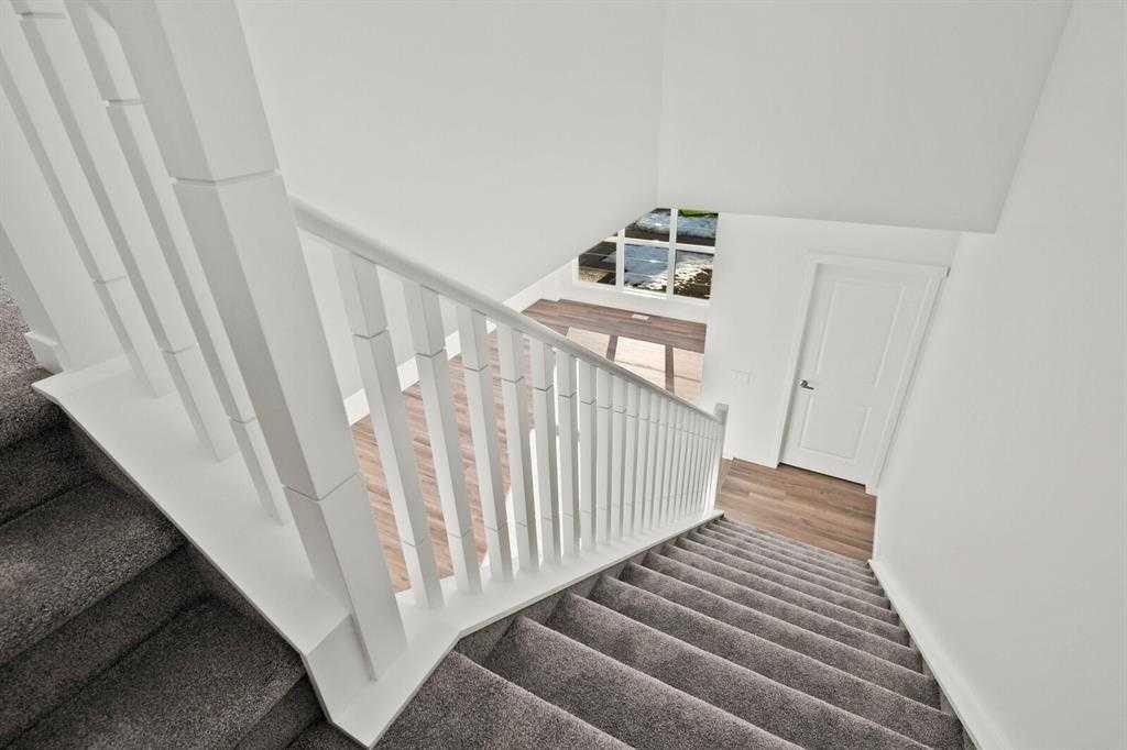 640 Masters Road Se, Calgary, AB - Indoor Photo Showing Other Room