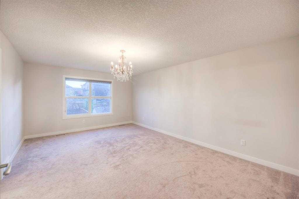 53 Sherwood Square Nw, Calgary, AB - Indoor Photo Showing Other Room
