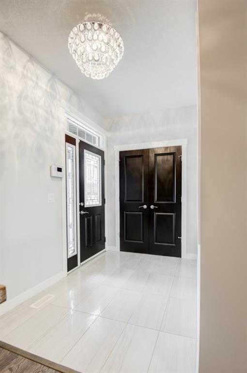 53 Sherwood Square Nw, Calgary, AB - Indoor Photo Showing Other Room