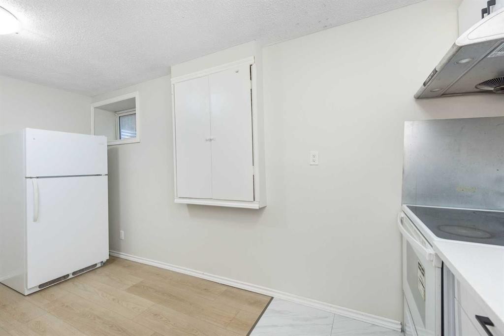 110 Skyview Ranch Boulevard Ne, Calgary, AB - Indoor Photo Showing Kitchen