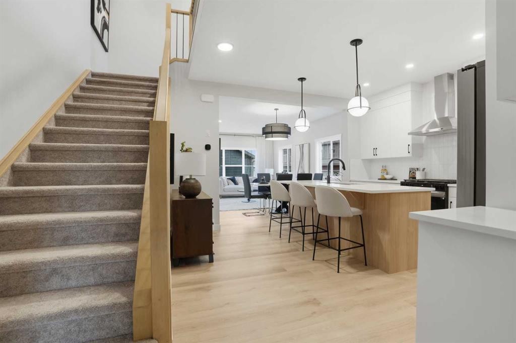 76 Buffaloberry Manor Se, Calgary, AB