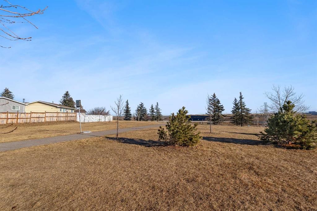 101 Huntstrom Drive Ne, Calgary, AB