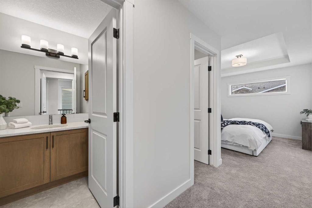 1051 Bayview Crescent, Airdrie, AB - Indoor Photo Showing Bathroom