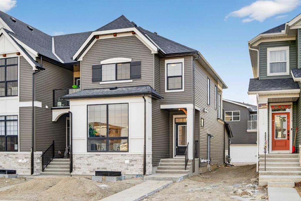 1051 Bayview Crescent, Airdrie, AB - Outdoor With Facade