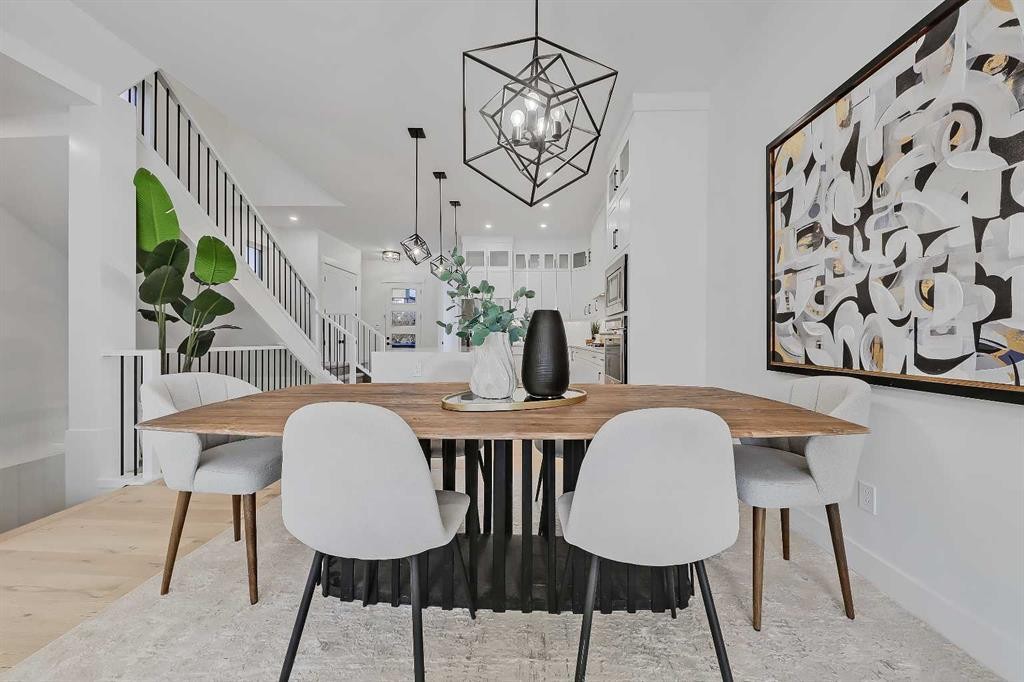 911 22 Avenue Nw, Calgary, AB - Indoor Photo Showing Dining Room