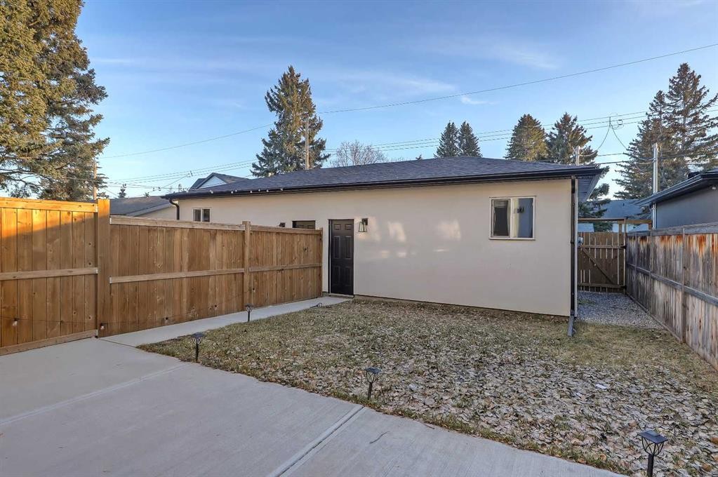 911 22 Avenue Nw, Calgary, AB - Outdoor