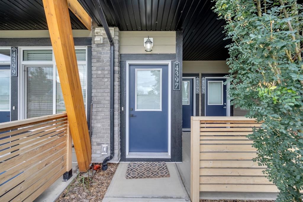 4397 Seton Drive Se, Calgary, AB - Outdoor