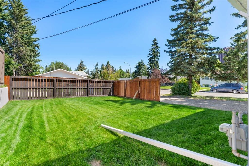 321 Haddon Road Sw, Calgary, AB - Outdoor