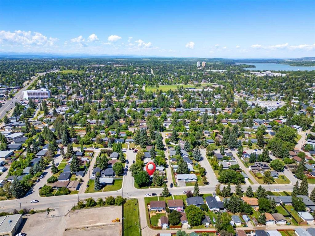 321 Haddon Road Sw, Calgary, AB - Outdoor With View