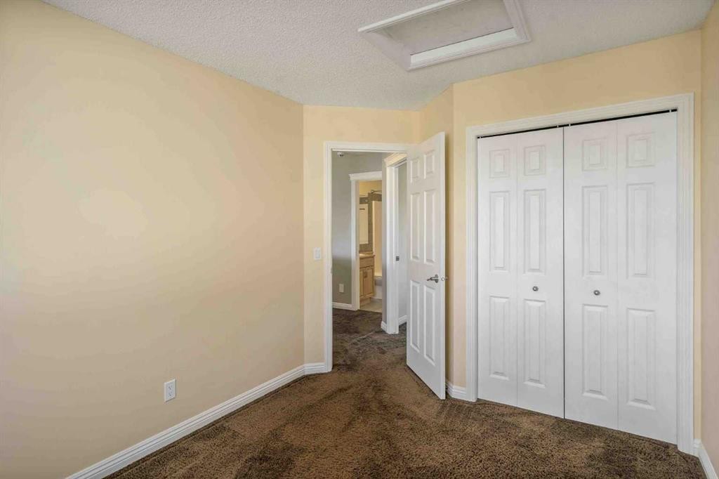 153 Kincora Bay Nw, Calgary, AB - Indoor