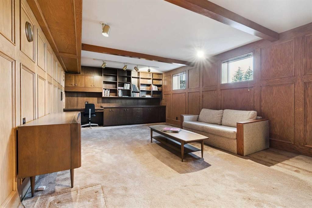 34 Rosery Drive Nw, Calgary, AB - Indoor