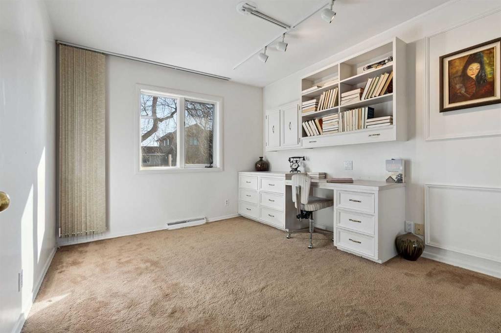 34 Rosery Drive Nw, Calgary, AB - Indoor