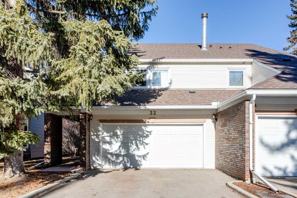 32-275 Woodridge Drive Sw, Calgary, AB - Outdoor