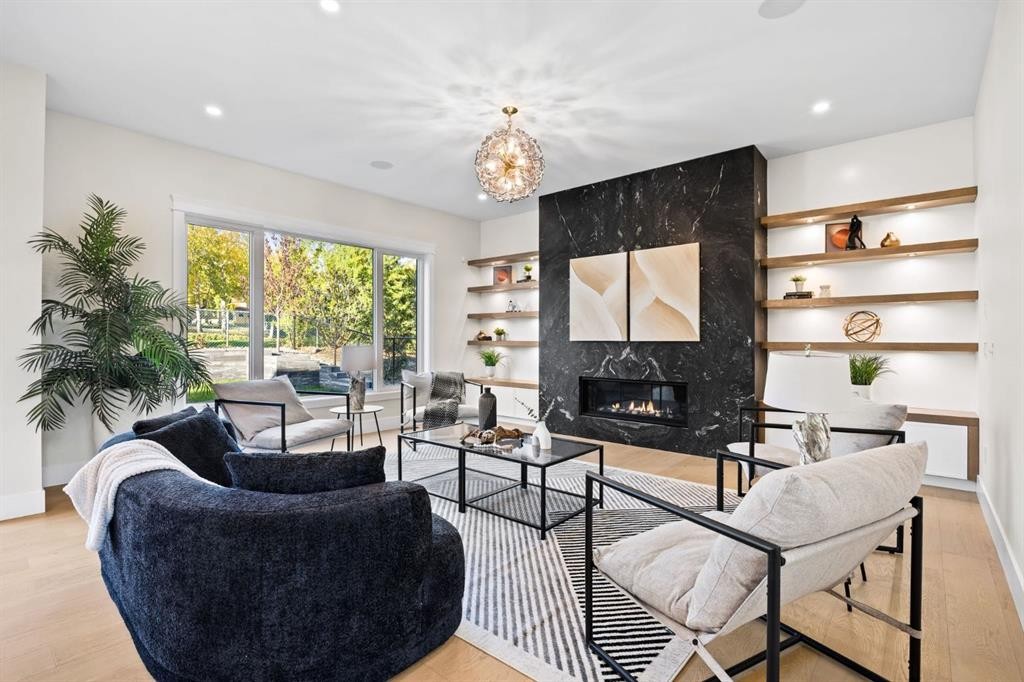 620 Varsity Estates Crescent Nw, Calgary, AB - Indoor Photo Showing Living Room With Fireplace